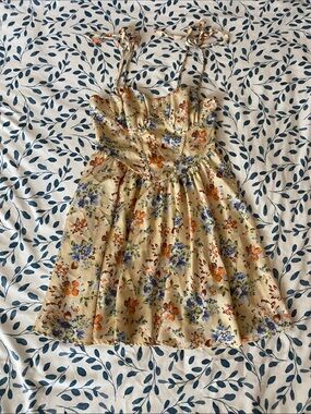 Unbranded Cream Floral Tie-Shoulder Dress